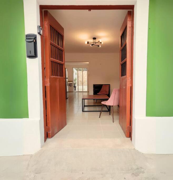 Casa Colibri Con Alberca En El Centro Apartment Merida Luaran gambar